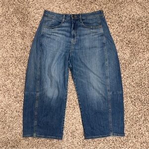 The Kenna Mid-Rise Heritage Barrel Jeans by Pilcro